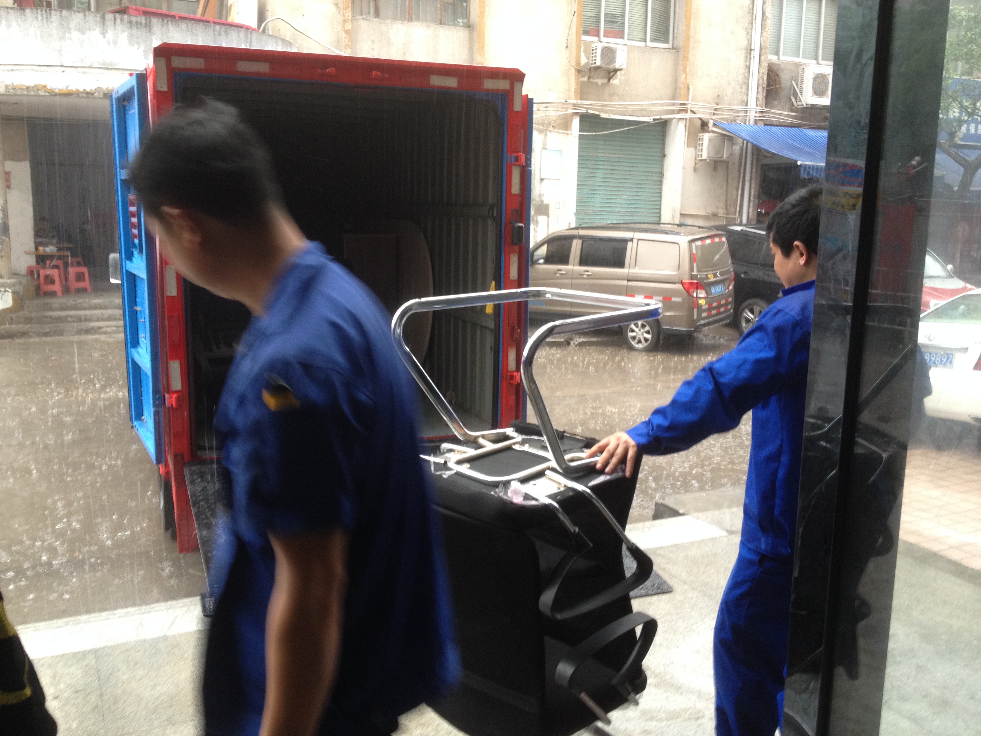 深圳公司搬迁,办公室单位搬家,搬运装卸服务